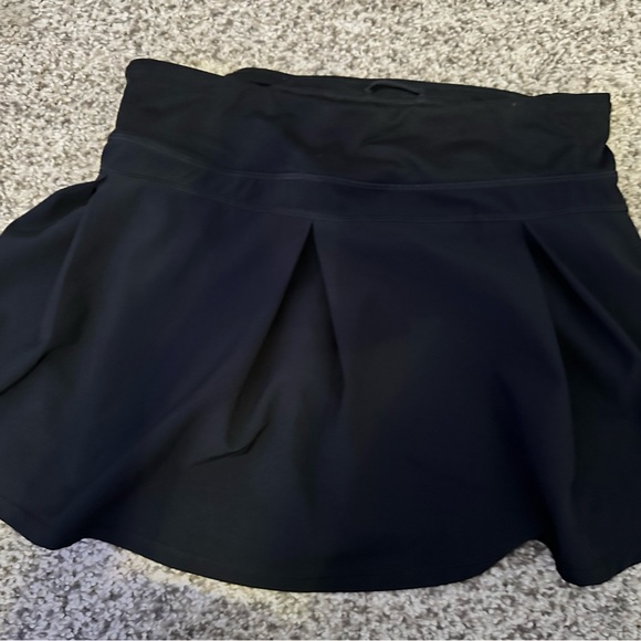 Black Athletic Skirt - Picture 3 of 3